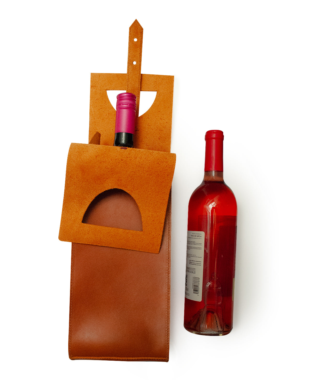 Premium tan camel leather wine carrier the best corporate gift idea.
El mejor regalo para amantes del vino: un porta botellas de piel único.