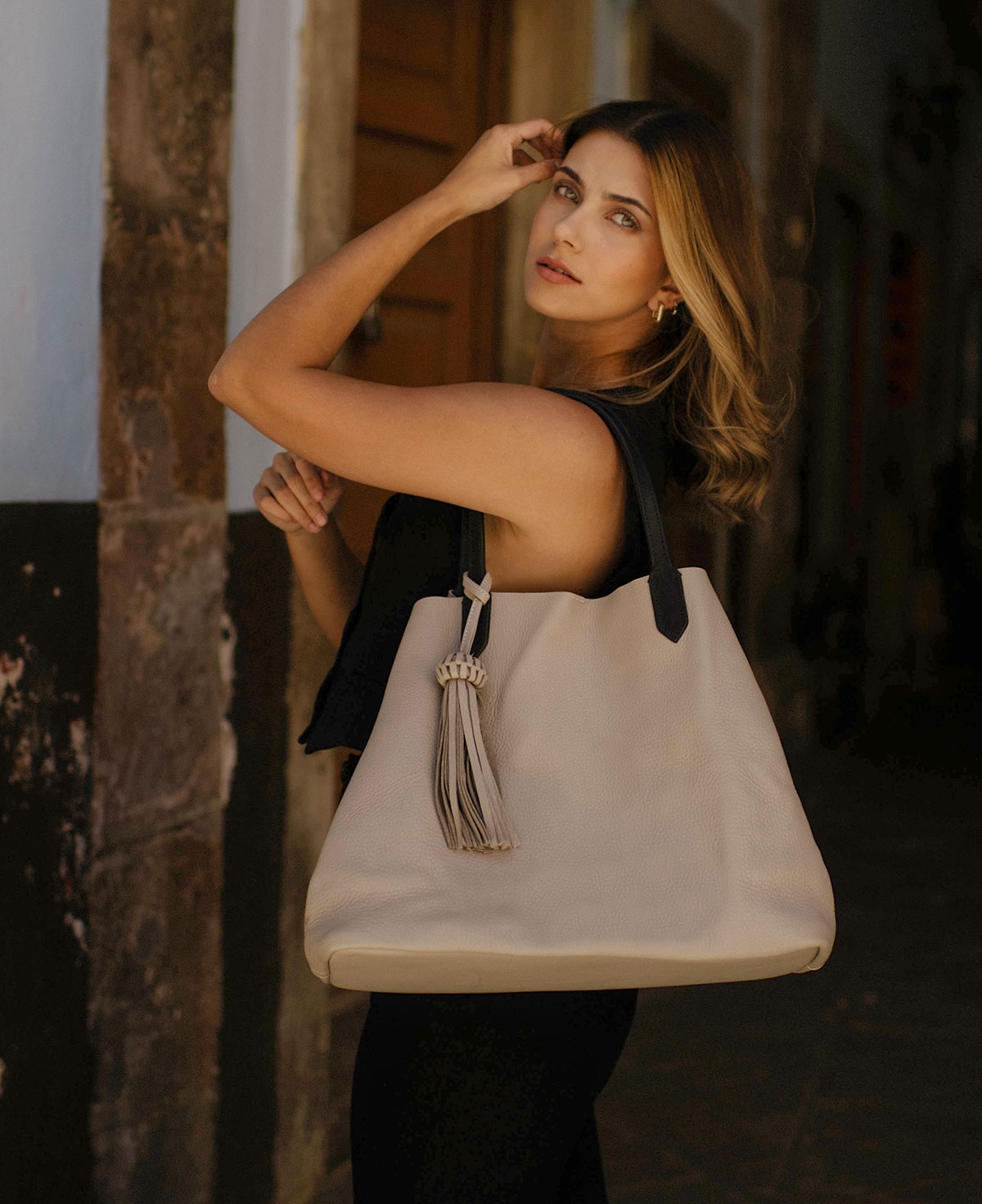 Large Tote Taupe/Black Lidia Leather Bag